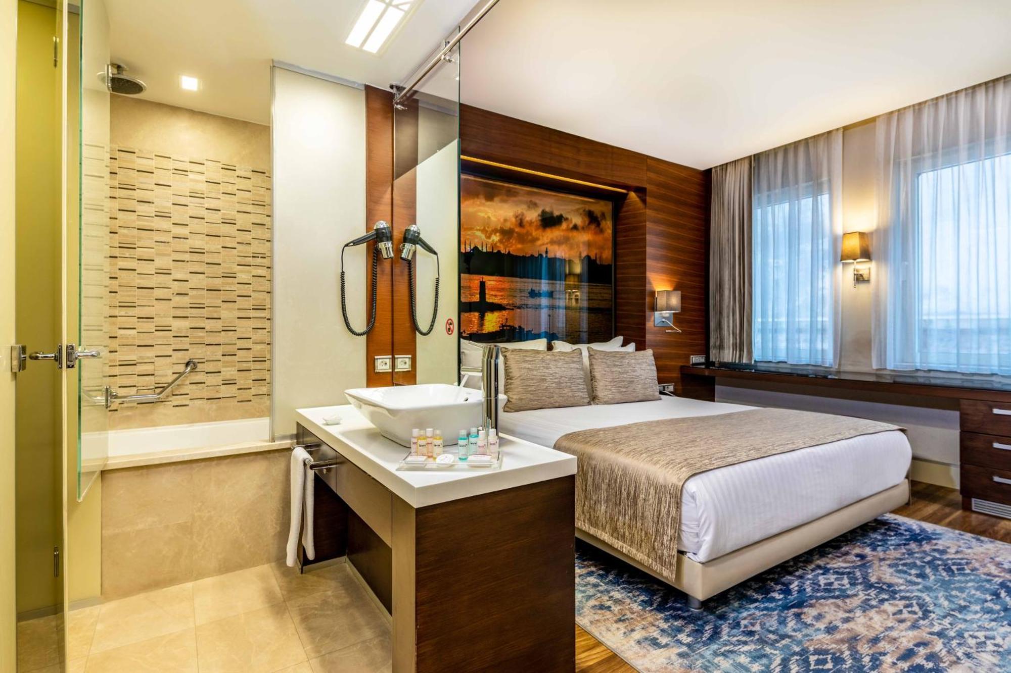 Levni & - Special Category Istanbul
